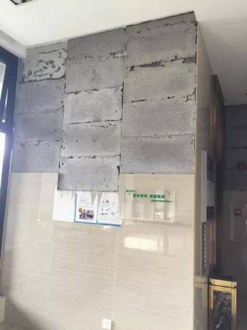 瓷磚背膠的作用是什么？